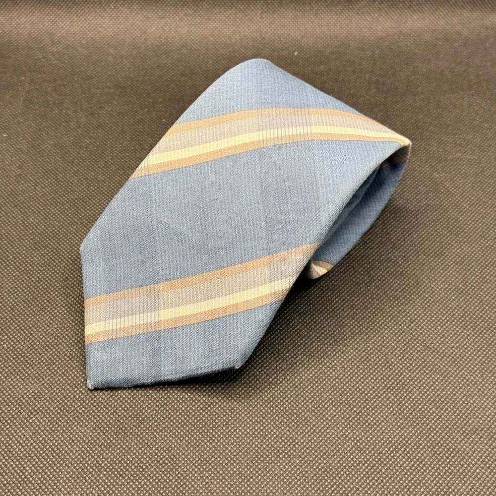 Vintage 1980s Christian Dior Blue Cream Striped Silk Tie 3.5